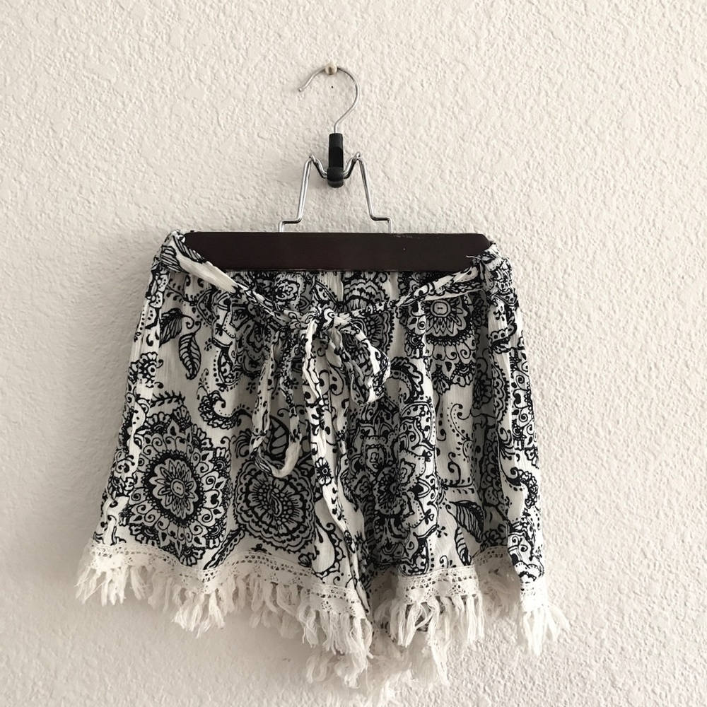 BOBO flowy shorts